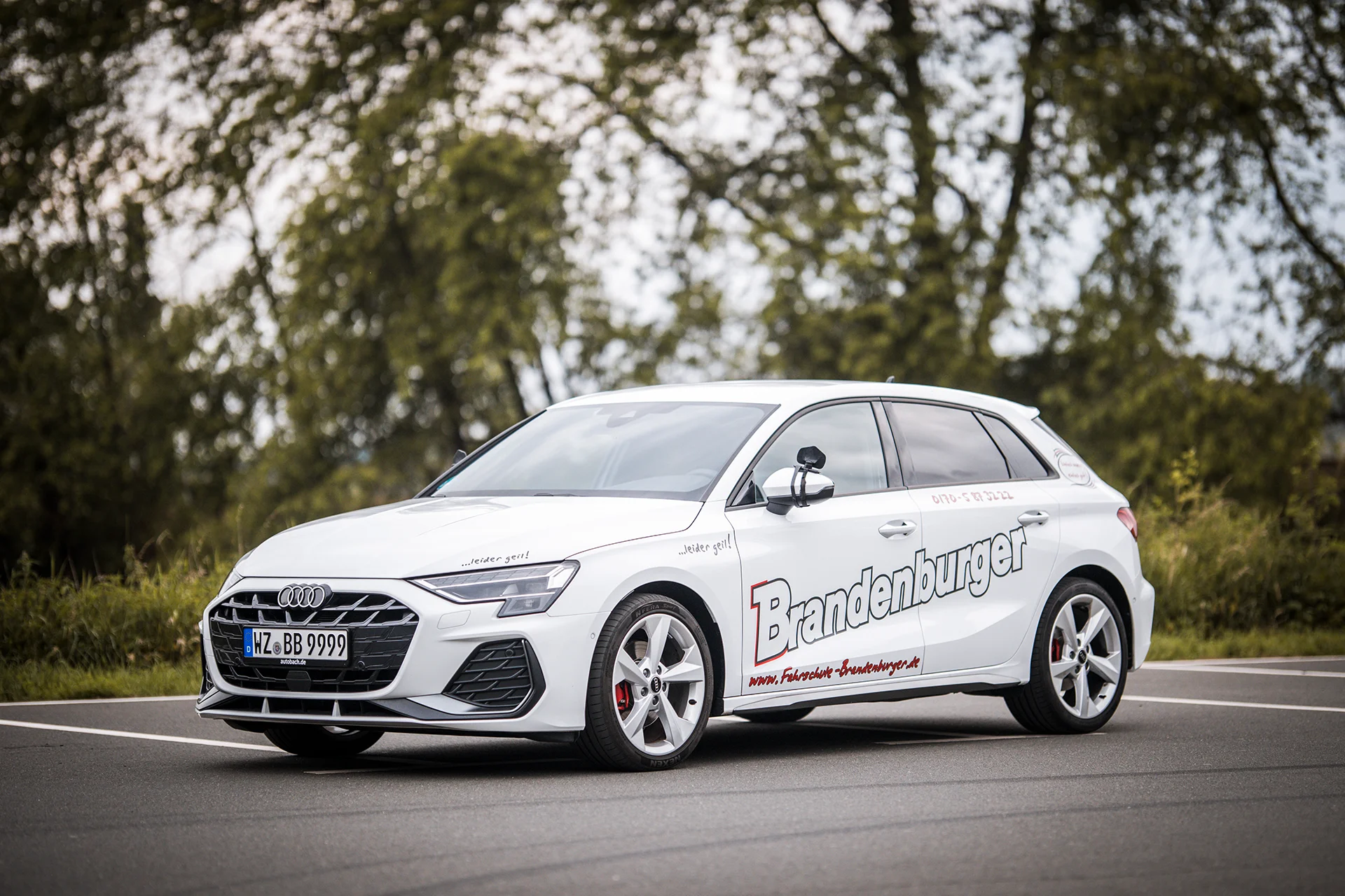 https://fahrschule-brandenburger.de/wp-content/uploads/2025/08/fahrzeug-audi-1.webp